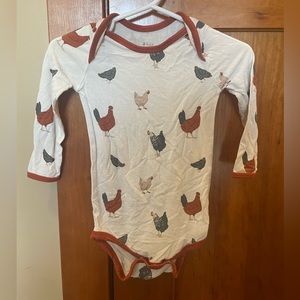 Kyte Baby Long Sleeve Bodysuit in Chick - Size 6-12 mo